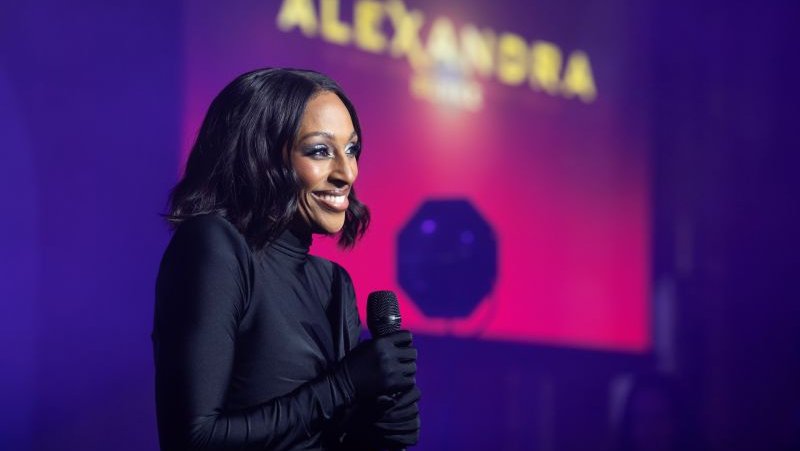 Alexandra Burke performing at the Starry Night Gala 2025