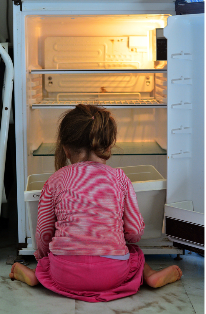 girl-empty-fridge