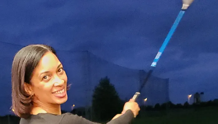 Nicki Bogle playing golf