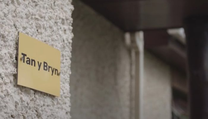 Tan y bryn