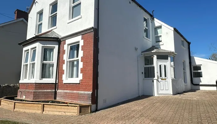 Ty Fro Residential House