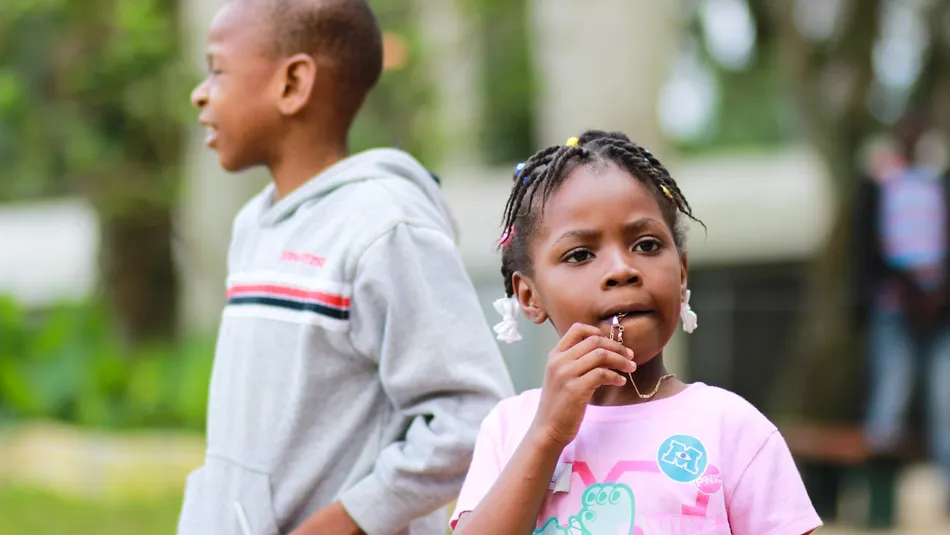 Young kids in park