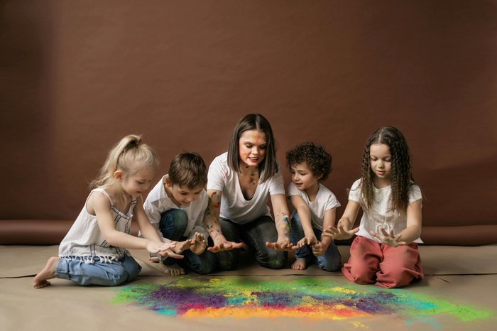 Group Children - Paint
