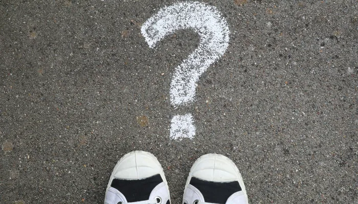question mark feet
