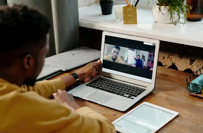 Consultation Laptop Online Meeting