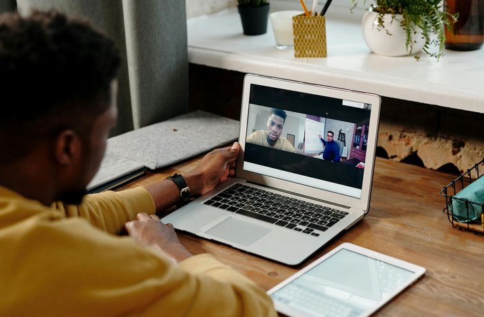 Consultation Laptop Online Meeting