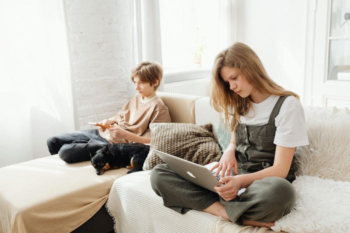 Siblings YP