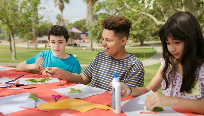 Arts & Crafts Group